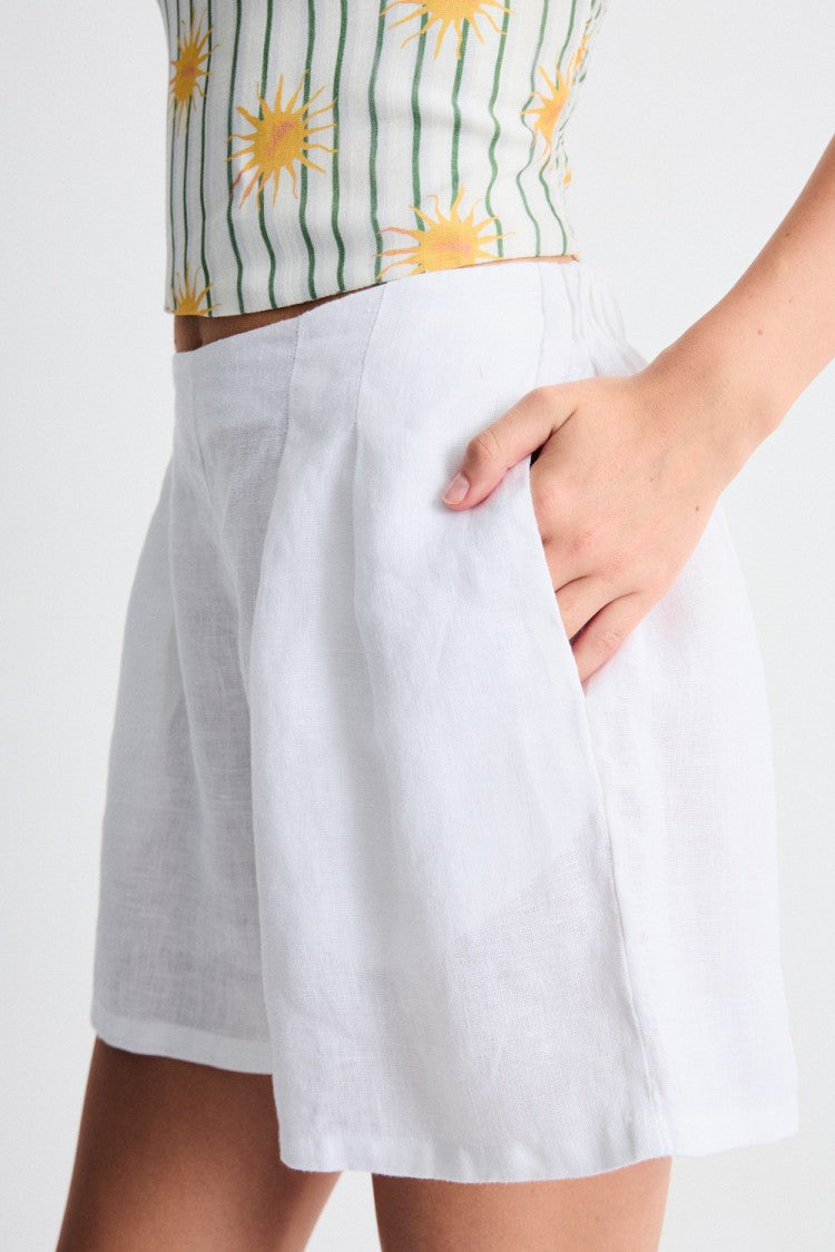 Amanecer Short - White