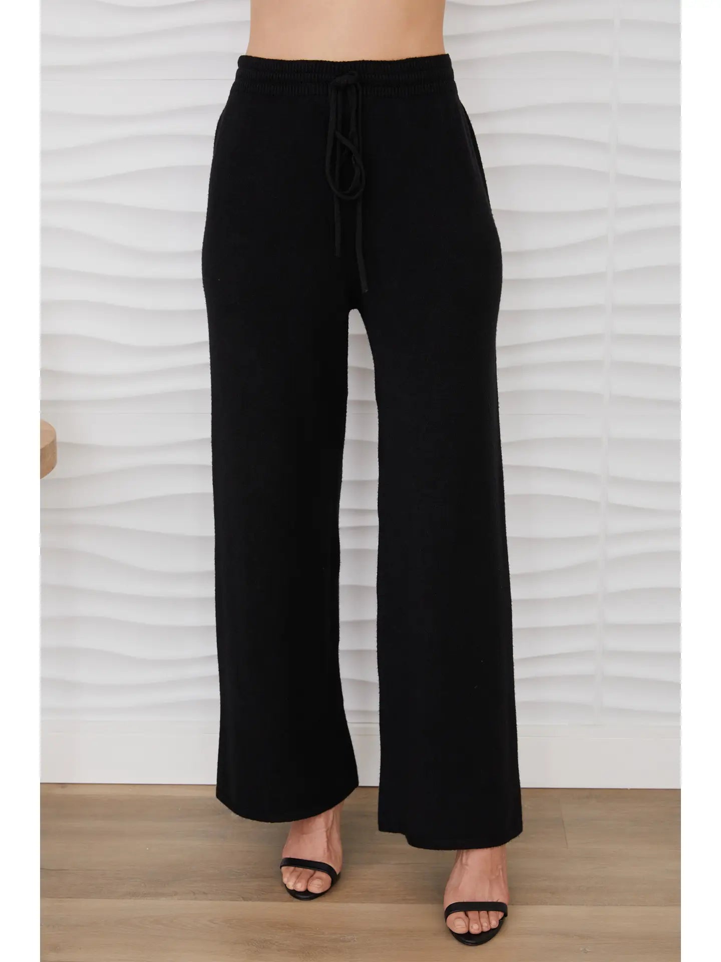 Lightweight Knit Drawstring Pant - Black