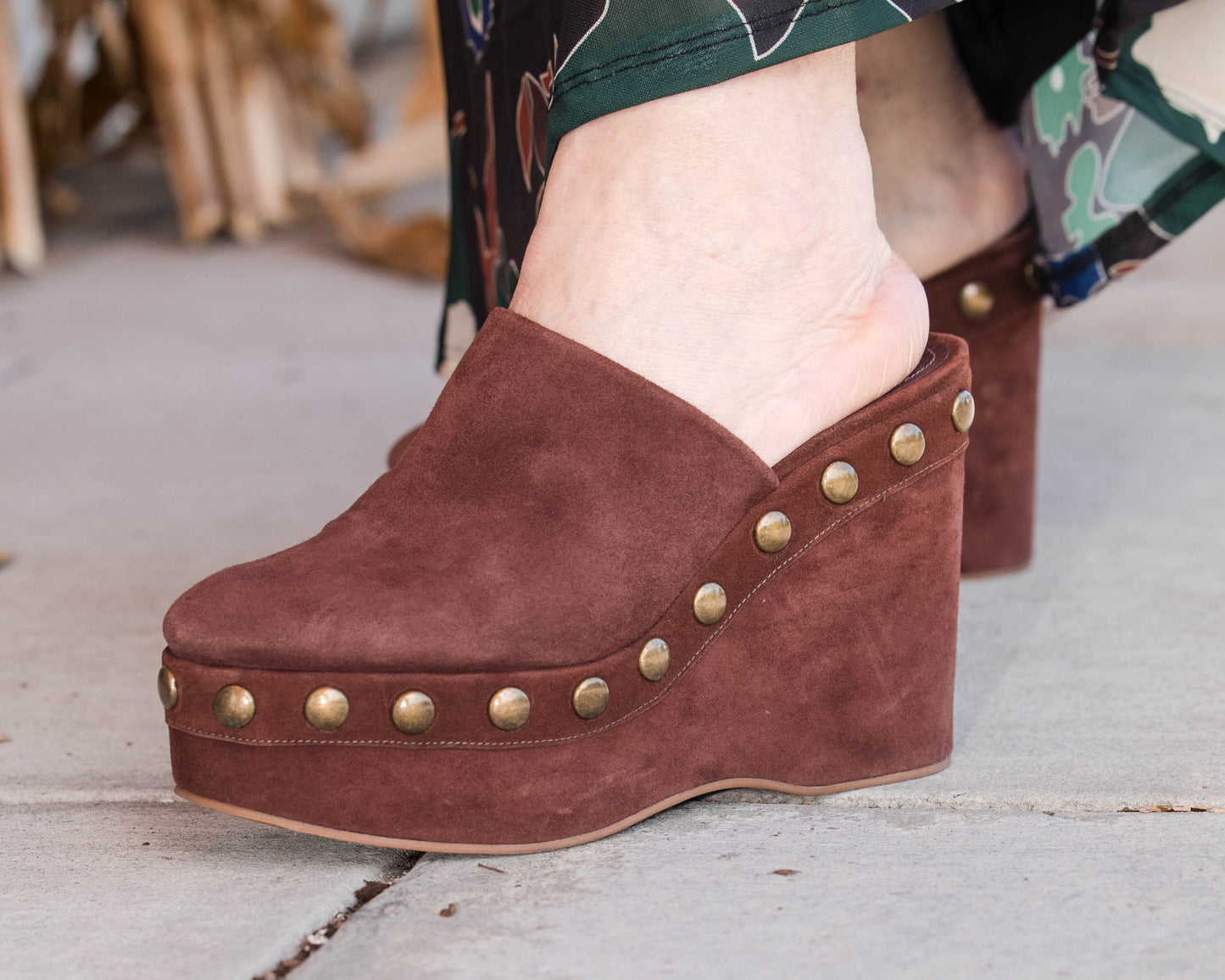 Schutz Sierra Studs Suede Pump Shoe - Root Brown