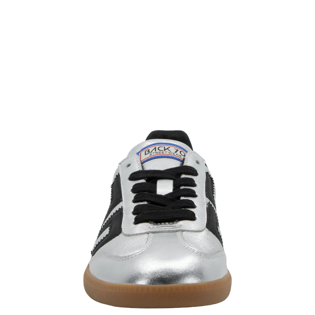 Back 70 Cloud NM Sneaker - Silver Black