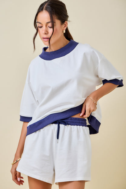 Mockneck Colorblock Short Sleeve Sweatshirt - Off White/Navy