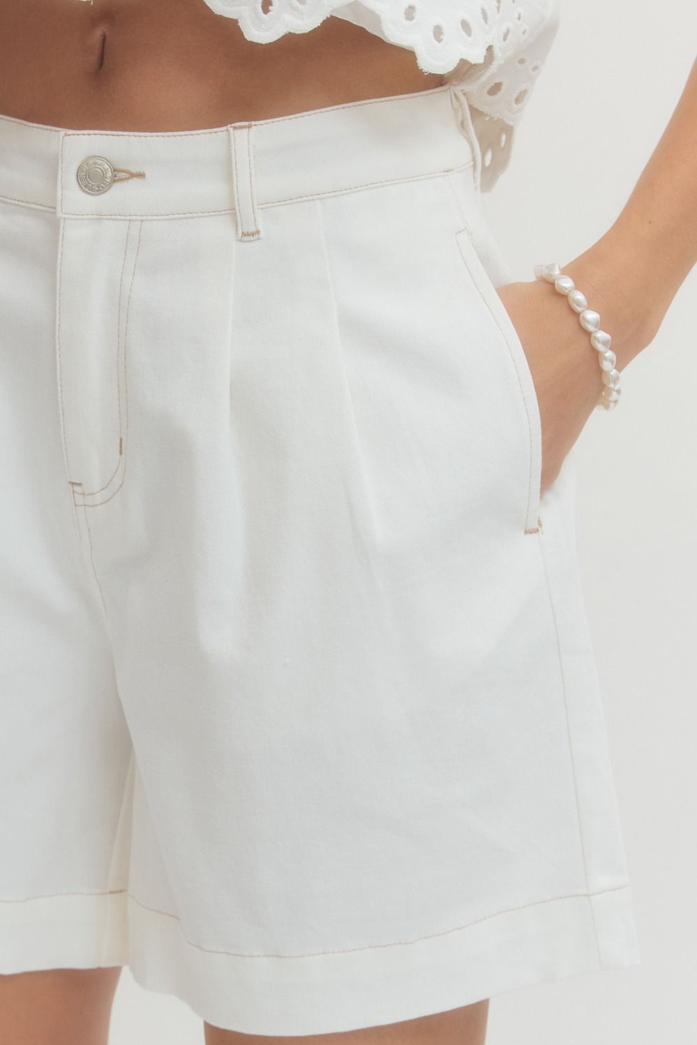 Solid Pleated Shorts - Off White