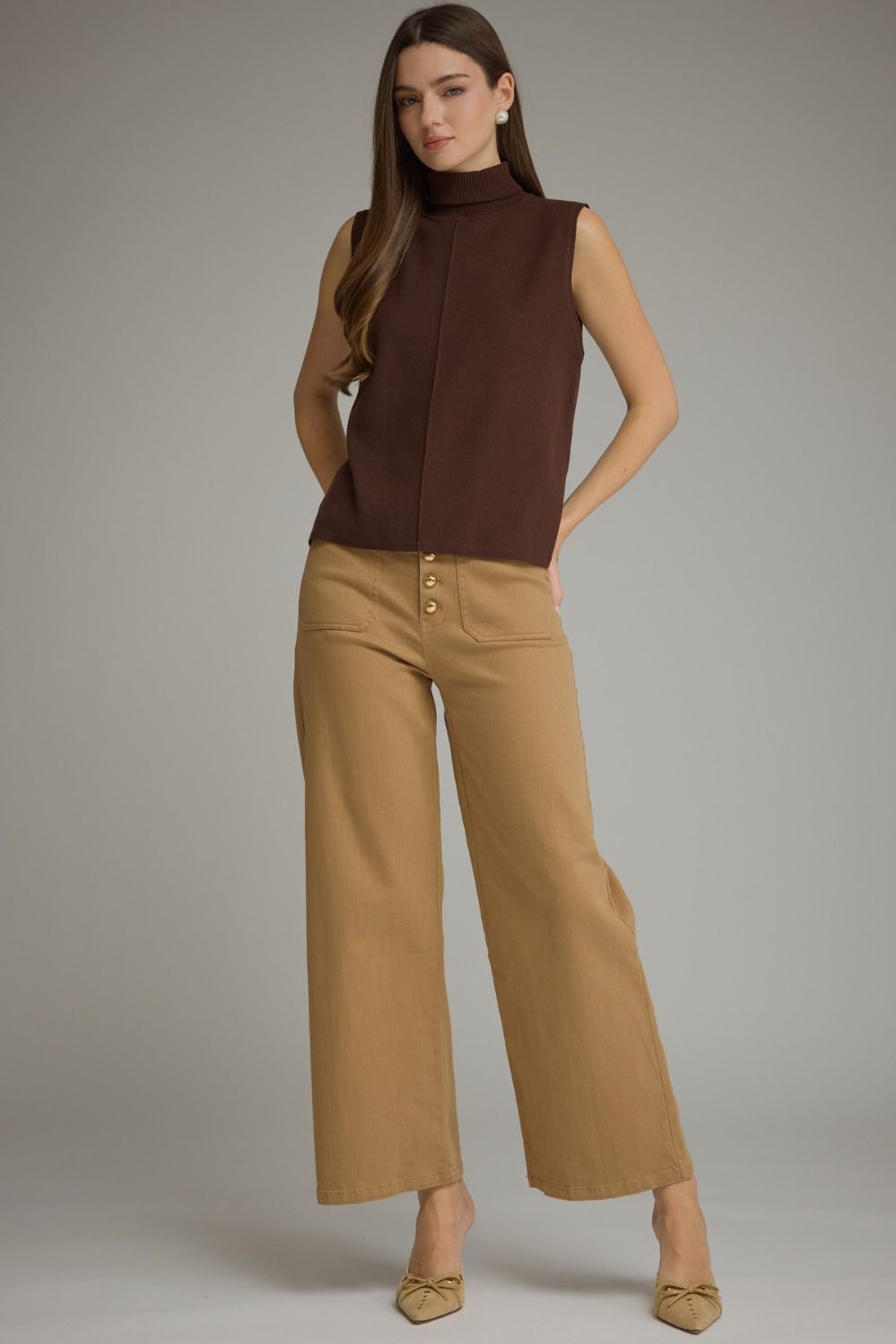 Sleeveless Center Seam Turtleneck Top - Brown