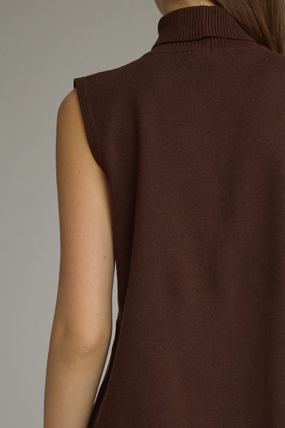 Sleeveless Center Seam Turtleneck Top - Brown