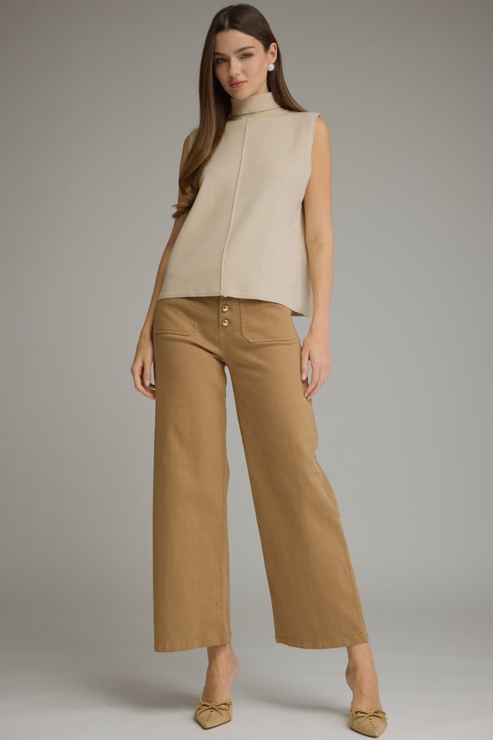 Sleeveless Center Seam Turtleneck Top - Ecru
