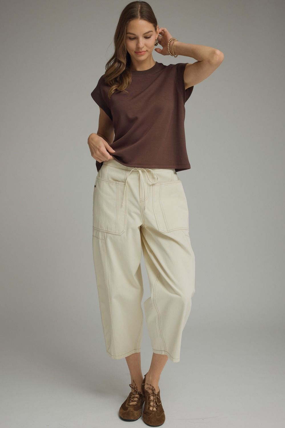 Round Neck Cap Sleeve Top - Brown
