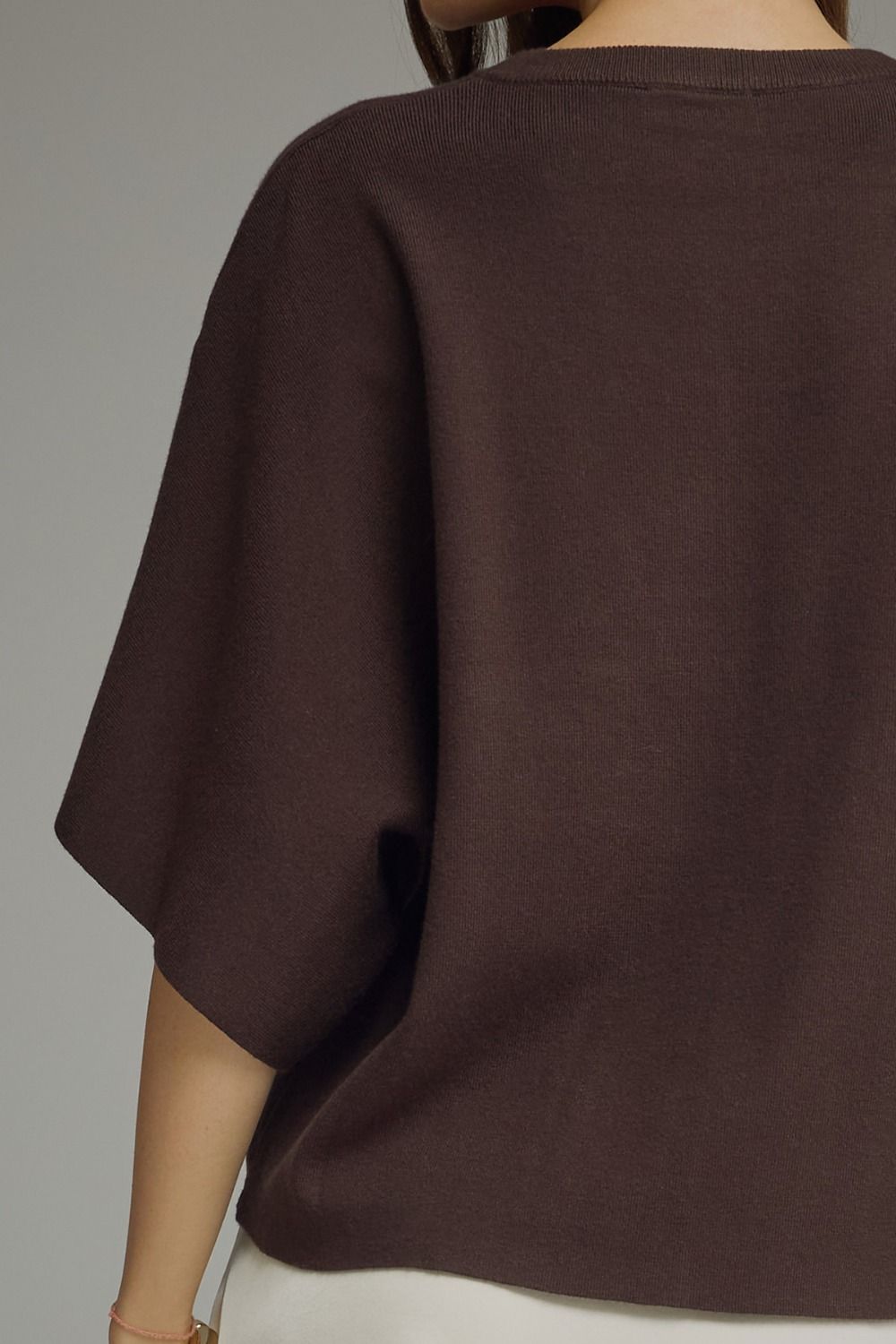 Solid Short Sleeve Round Neckline Knit Top - Brown