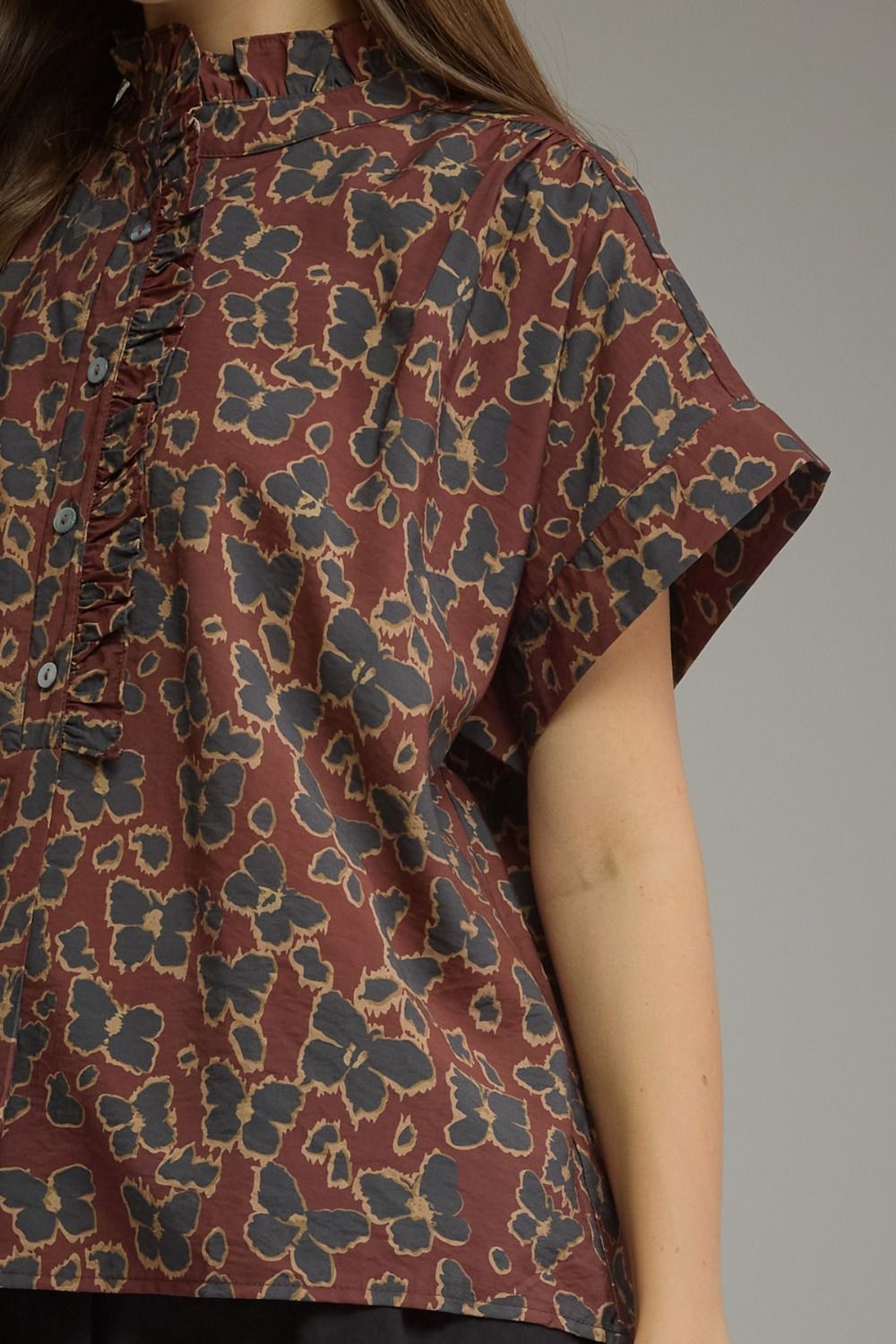 Floral Print Short Sleeve Ruffle Neck Top - Wine
