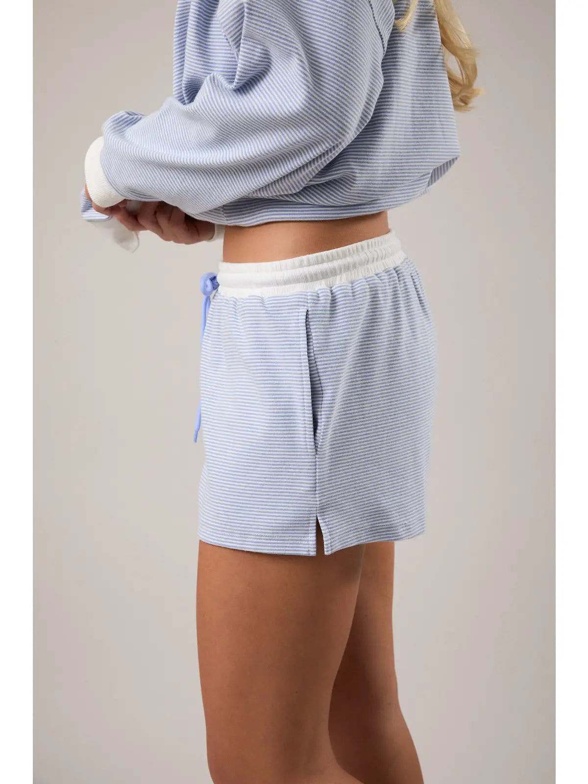 Mid Rise Stripe Shorts - Light Blue/Cream