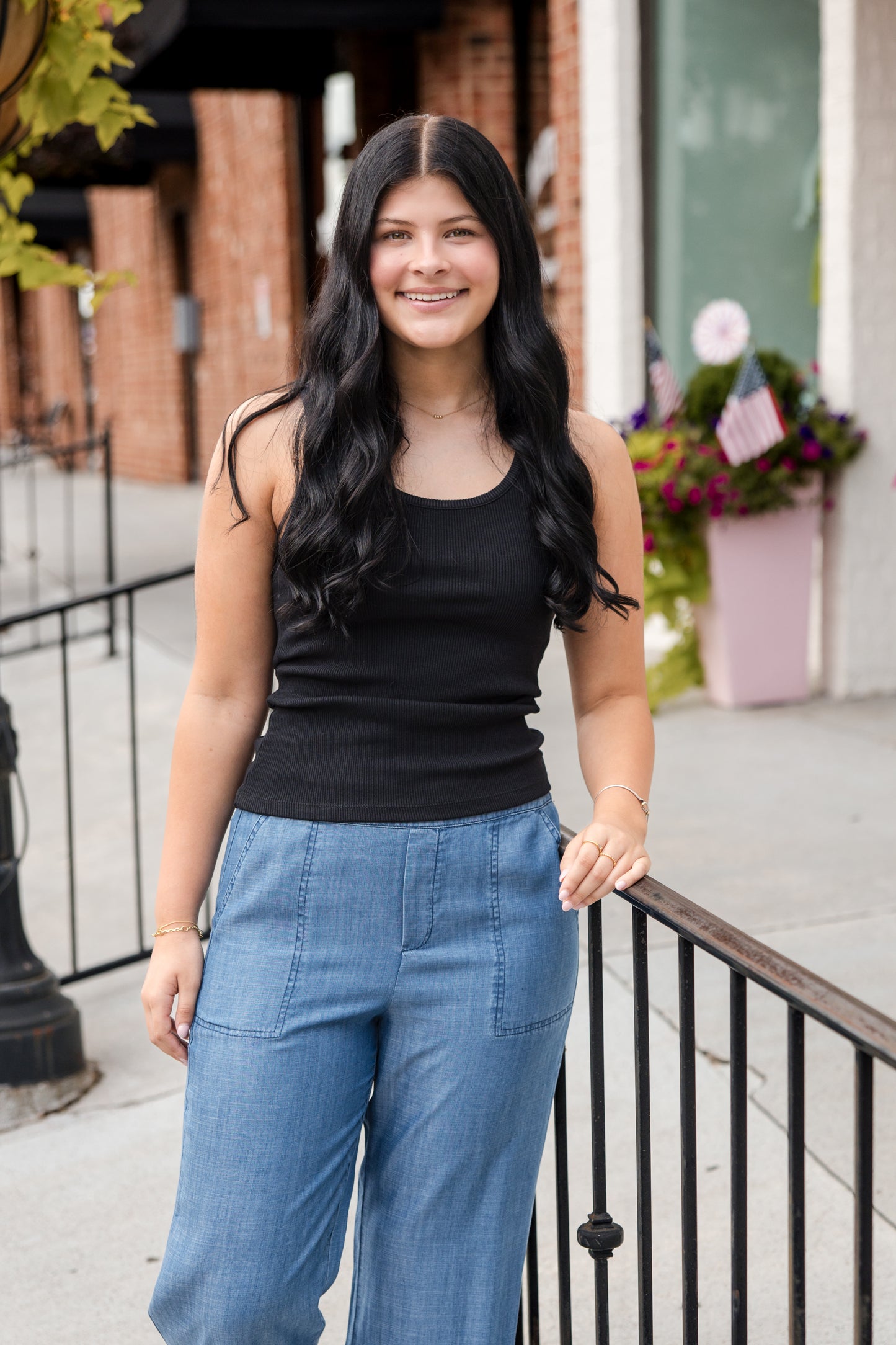 Larisa Scoop Neck Tank Top - Black
