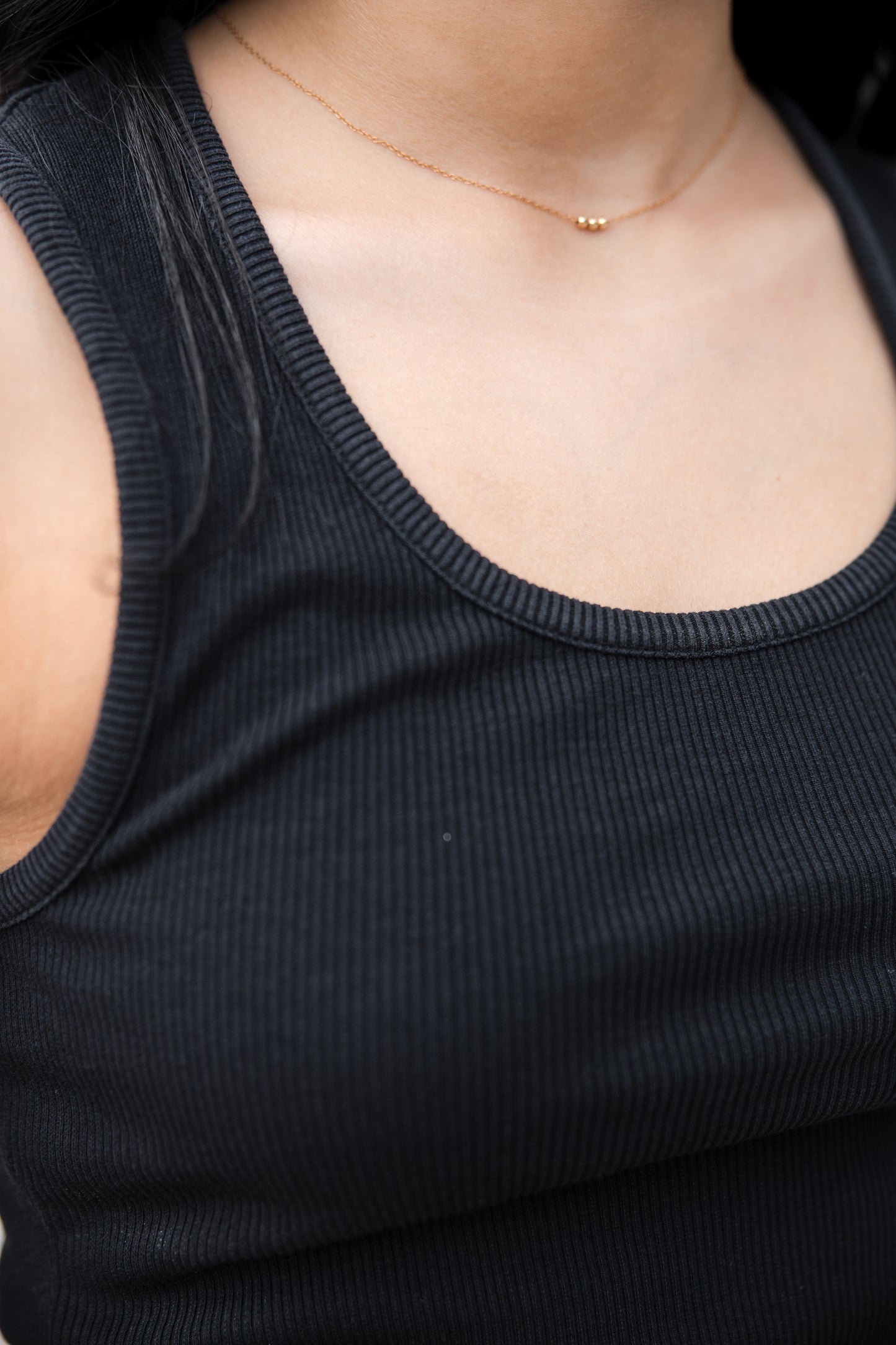 Larisa Scoop Neck Tank Top - Black