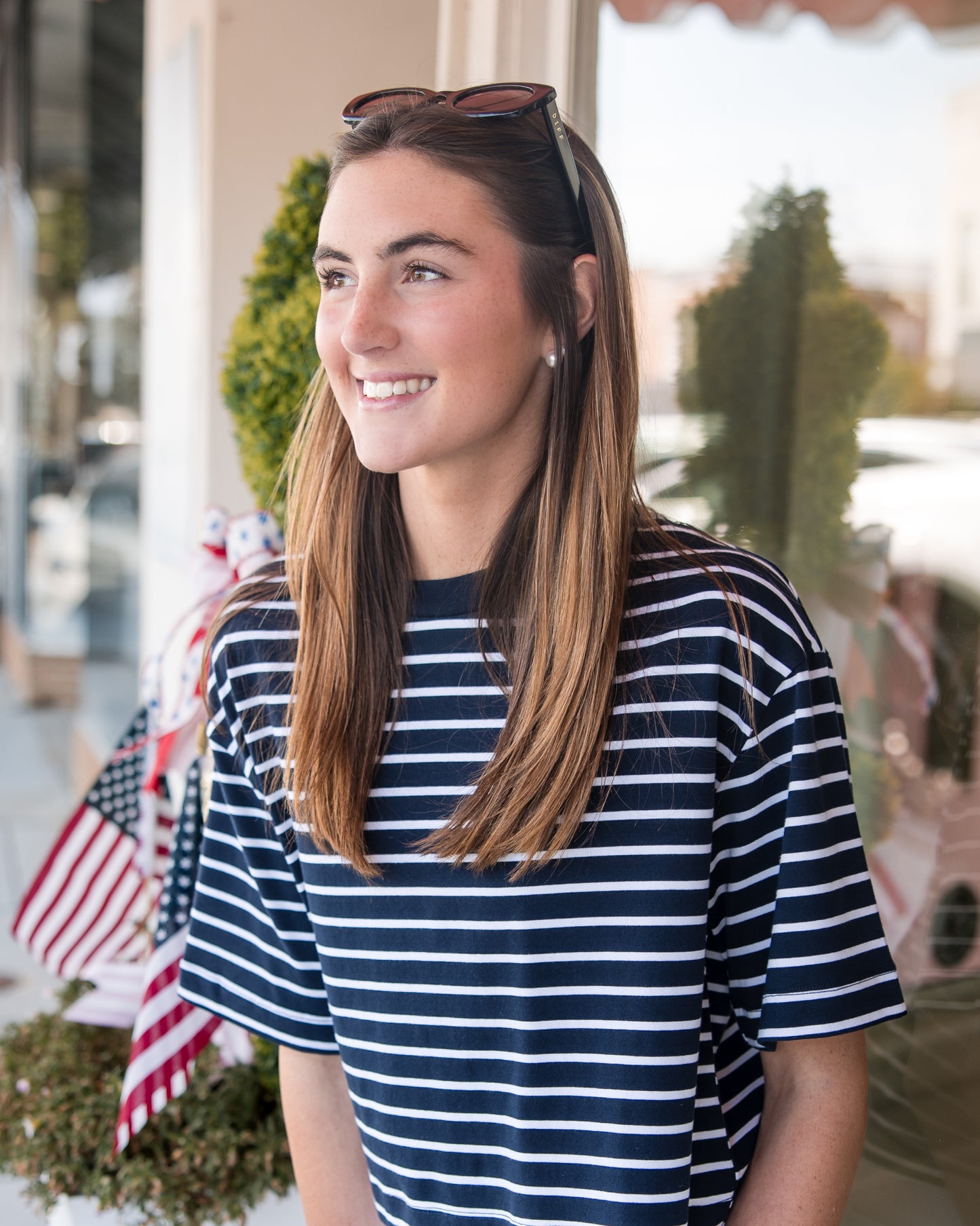 Mae Cropped Tee Shirt - Navy/White Stripe