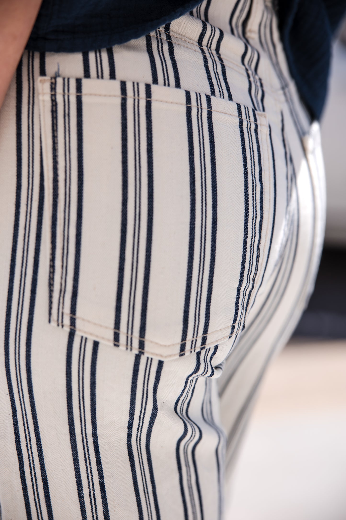 Gwen High Rise Wide Leg Jean - Navy/Ivory