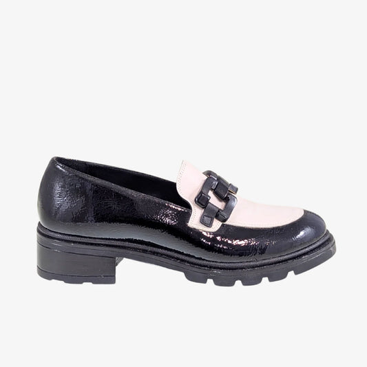 Kelsey Loafer - Black/White