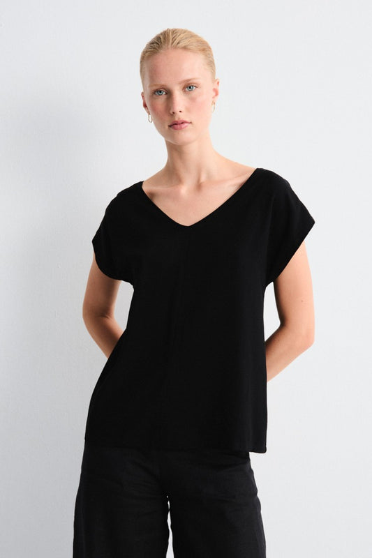 Roxana T-Shirt - Black