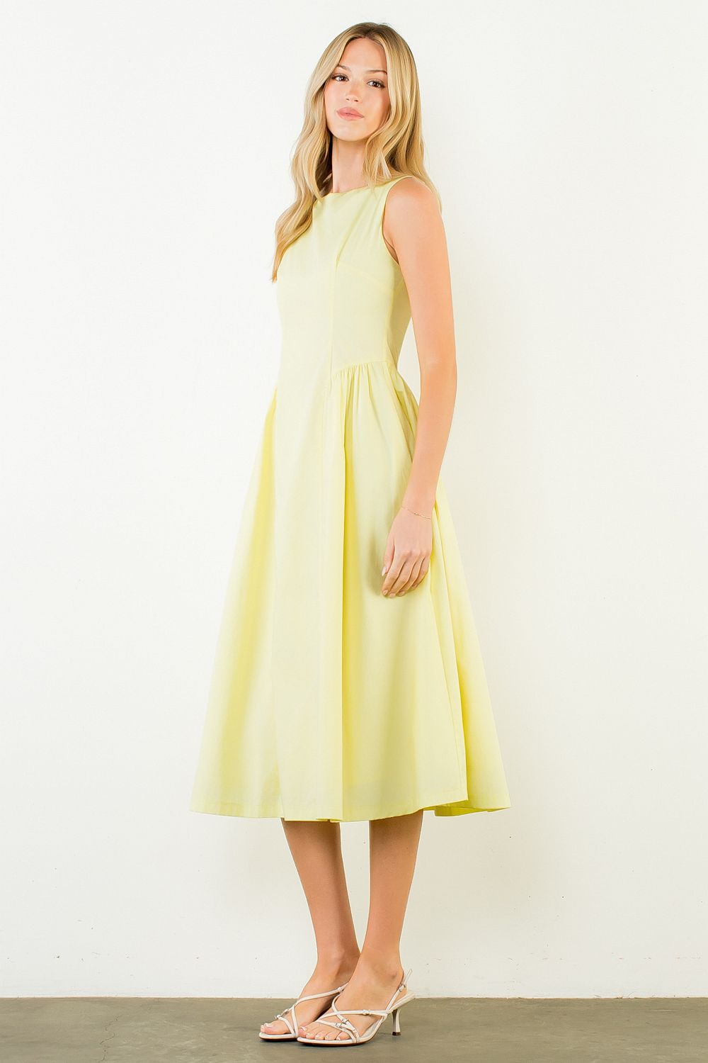 Sleeveless Gathered Waist Midi Dress - Yellow