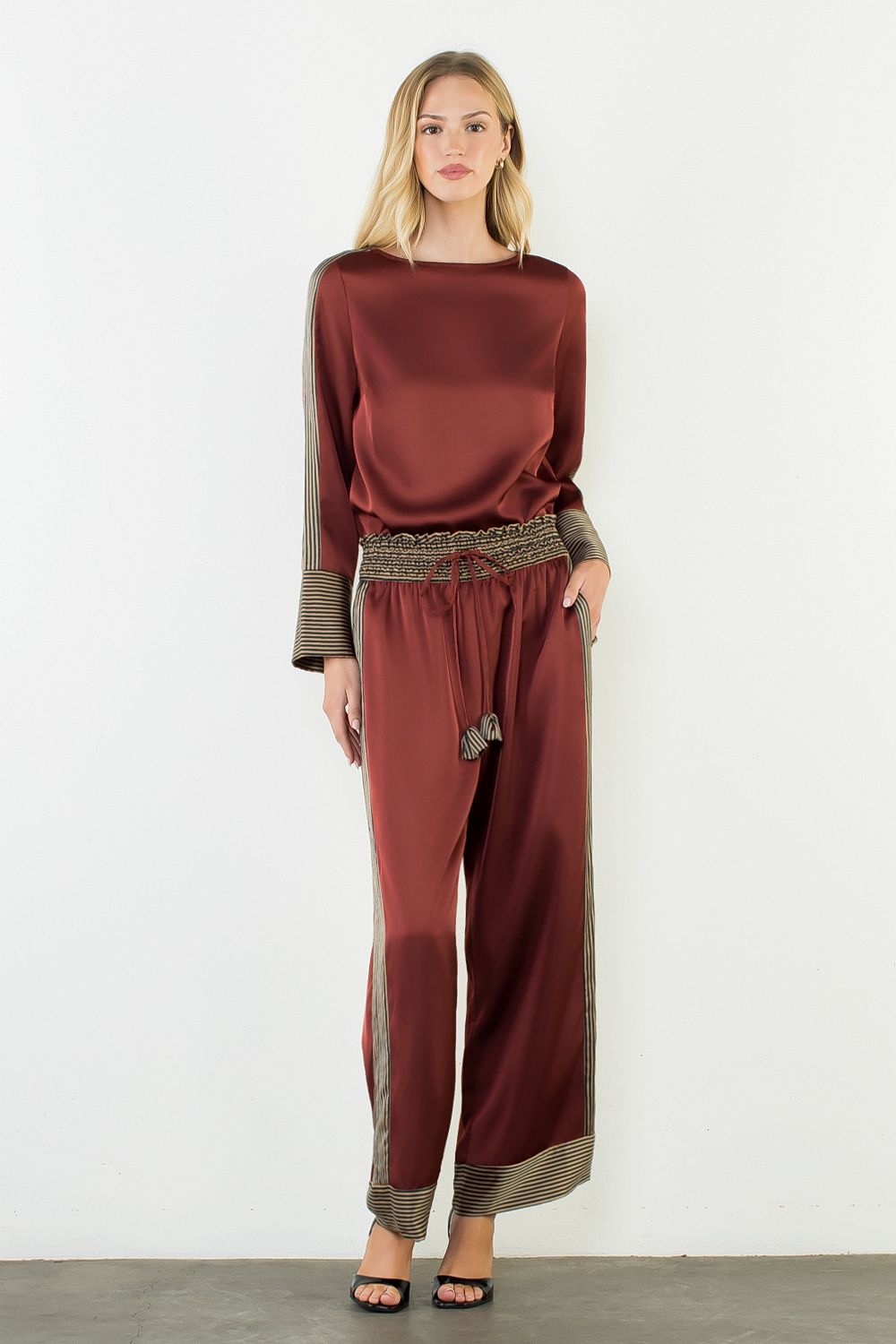 Satin Stripe Detail Pants - Burgundy