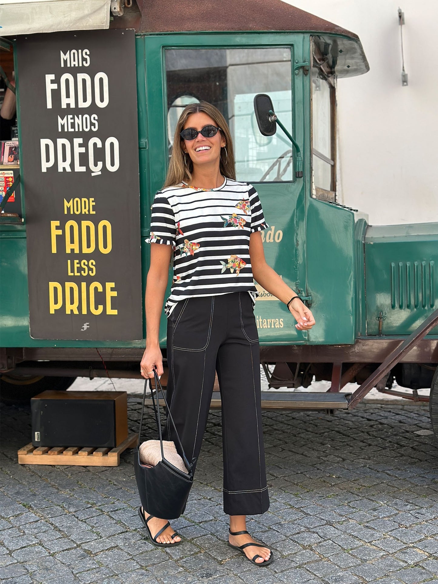 Wide-Leg Trousers - Black