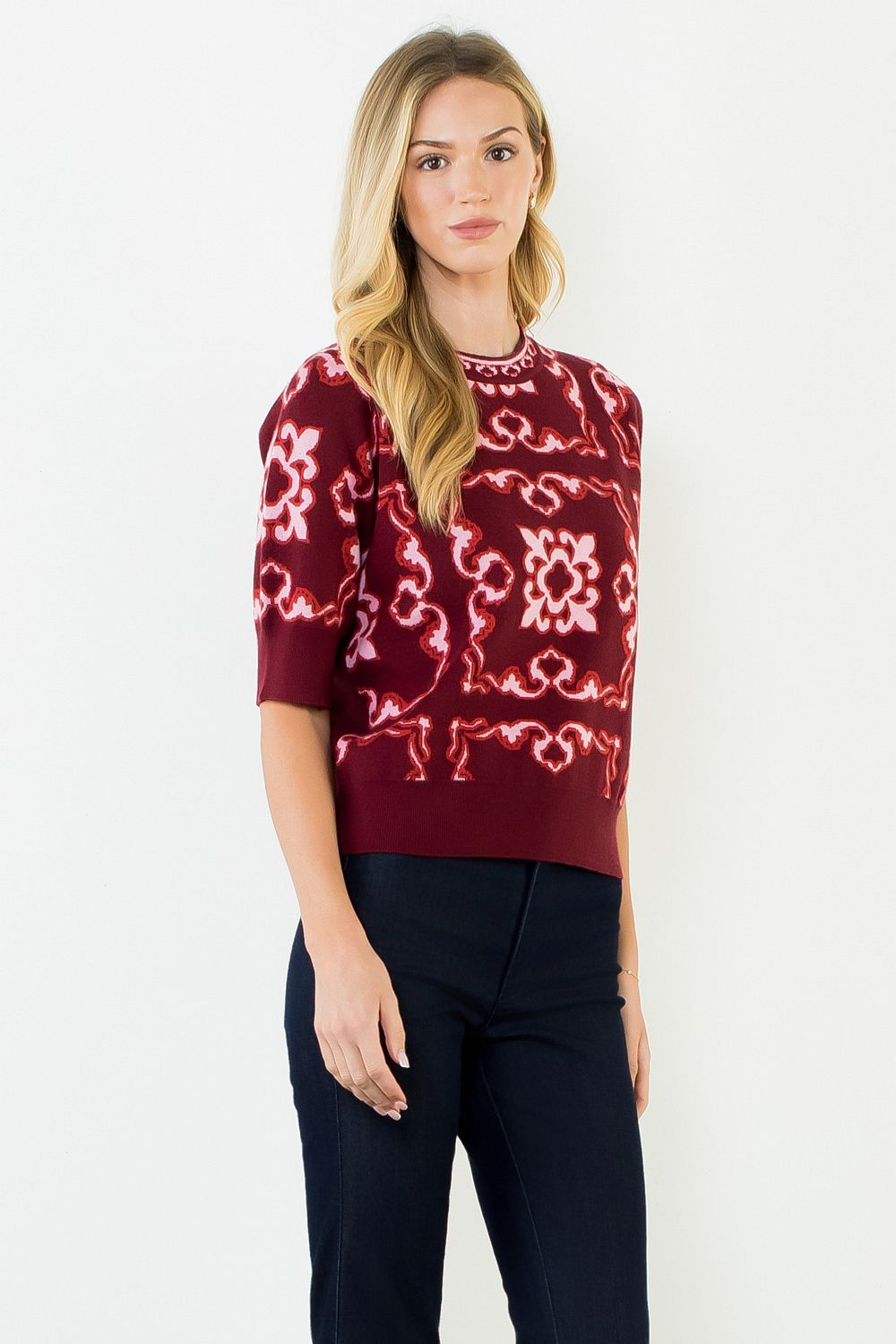 Short Sleeve Pattern Sweater Top - Burgundy