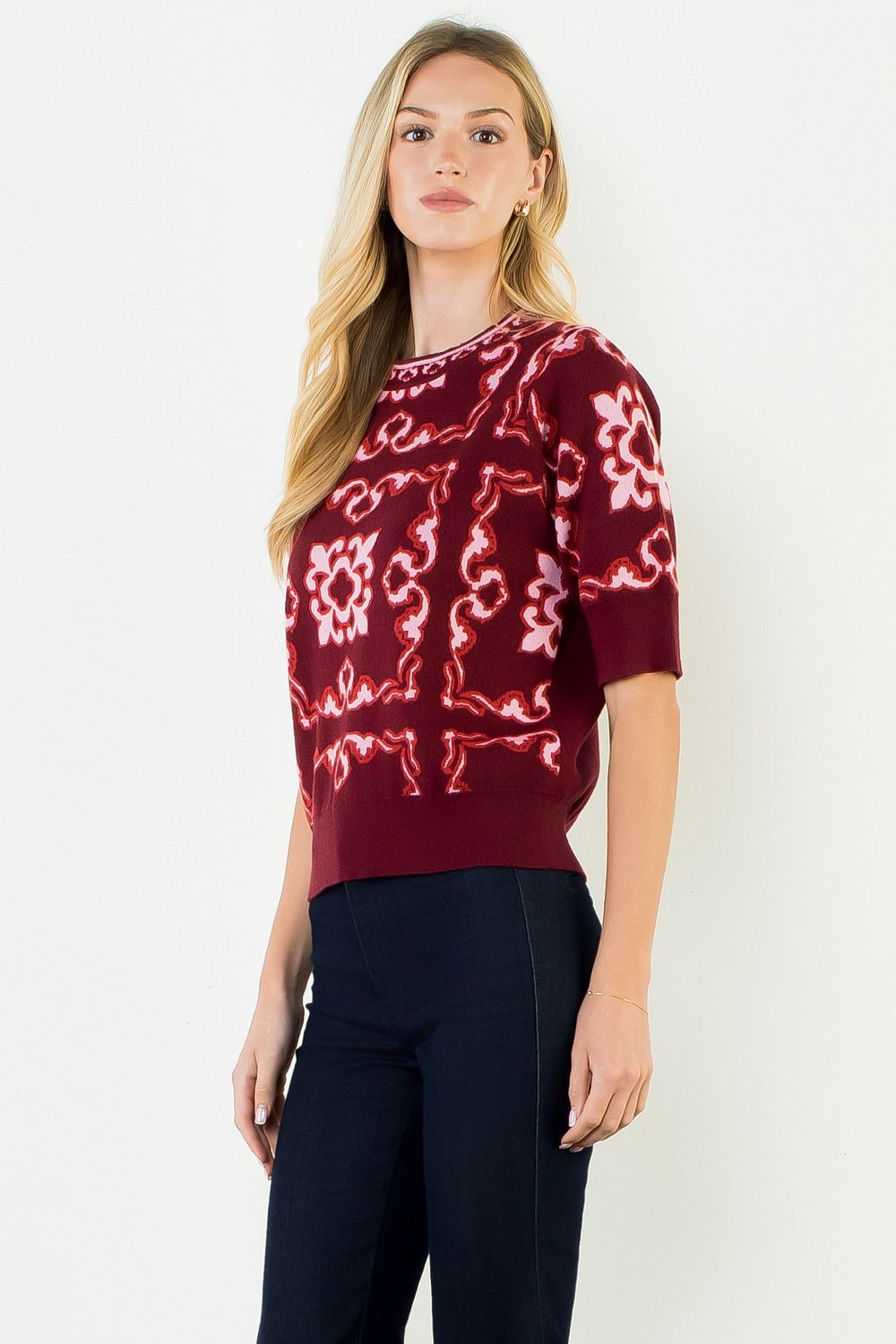 Short Sleeve Pattern Sweater Top - Burgundy